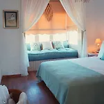 Rijeka Alacati Hotel *