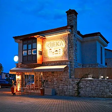 Rijeka Alacati מלון *